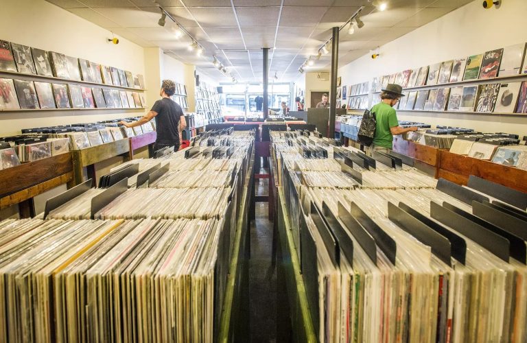 Venta de discos cae a niveles históricos en Estados Unidos