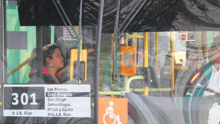 Experto en transporte hace llamado para “un acuerdo de un ingreso escalonado al trabajo