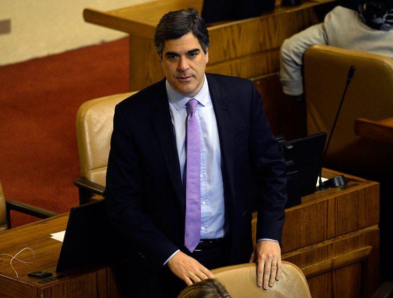 Fuenzalida tras ataque a familia del diputado Diego Paulsen: En la Macrozona Sur está instalado un “narcoestado”