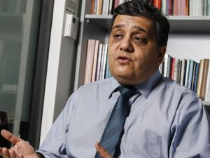 David Bravo alerta por desempleo y su impacto en la salud mental de los chilenos