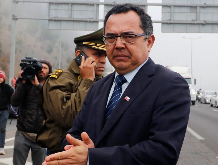 Martínez advierte a turistas que quieran romper las barreras sanitarias: “Ni lo intenten, porque lo van a pasar muy mal”