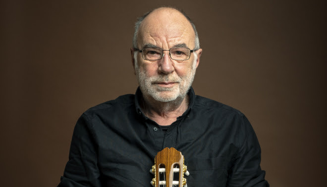 Conversamos con Eduardo Gatti sobre los 50 años de Los Momentos: 