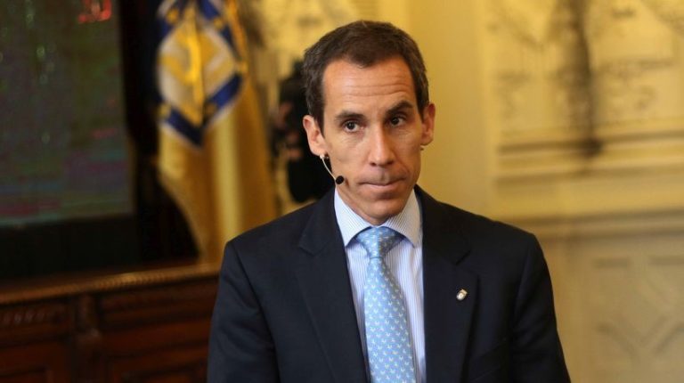 Alcalde Alessandri insiste en falta de voluntad del Gobierno para mejorar camino a Farellones