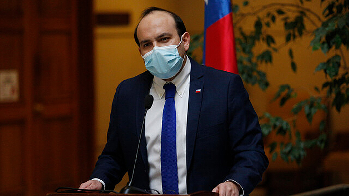 Pavez critica a Bassa y dice que es “completamente injusto y faltar a la verdad” decir que ellos han montado de cero la Convención