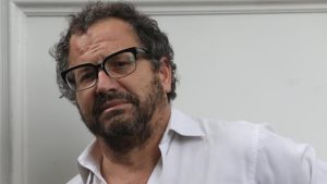 Patricio Fernández por posible candidatura de Bachelet: 