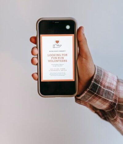 Universo Tecnológico Cap.25: Cómo las organizacones sociales se han reinventado online para recaudar fondos