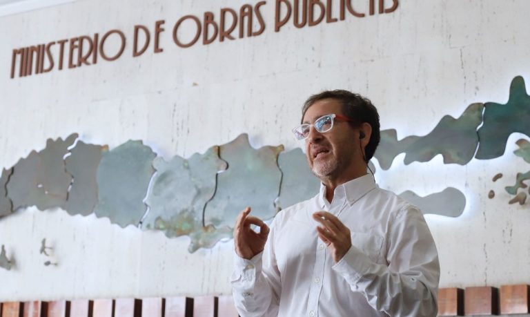 Ministro de Obras Públicas: 