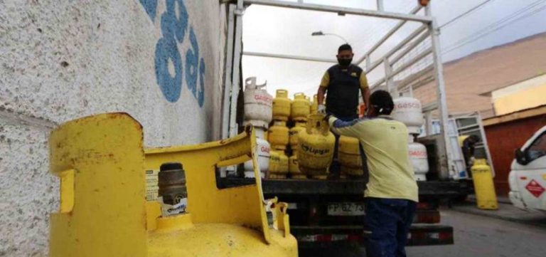 José Tomás Santa María analiza la contingencia económica en Universo Al Día