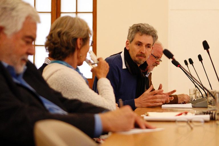 Paulo Slachevsky, Director de LOM y éxito de ventas de propuesta constitucional: 