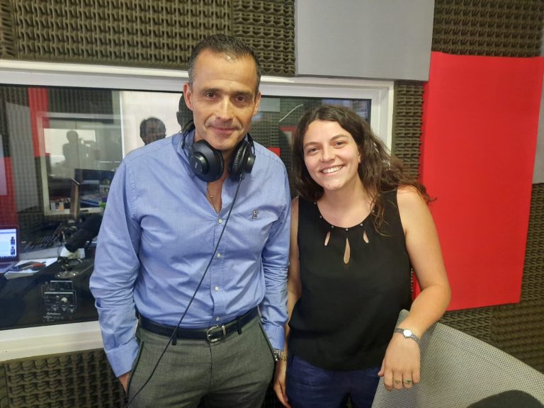 Manon Louvet adelanta las oportunidades laborales que impulsa la Agencia Universitaria de  la Francofonía que favorecerán a un millar de estudiantes