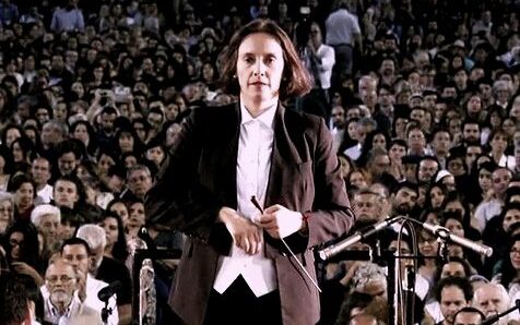 Alejandra Urrutia, Directora de orquesta y del Gran Concierto por la Hermandad: 