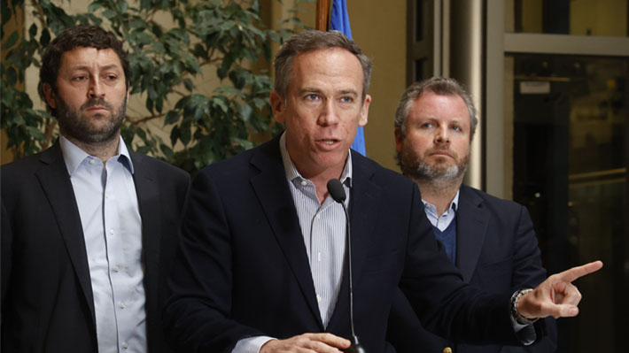 Jefe de bancada UDI adelanta requerimientos en Contraloría y TC por indultos: 