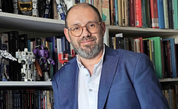 “Bahamut”: La nueva novela de ciencia ficción de Francisco Ortega sobre inteligencia artificial