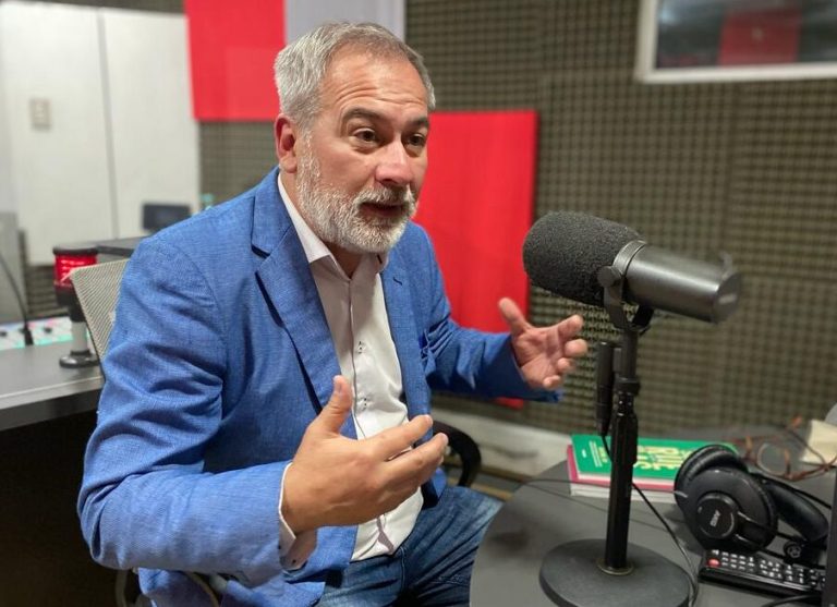 ¿En carpa, camper o motorhome? Conversamos con Humberto Merino, creador de la guía 