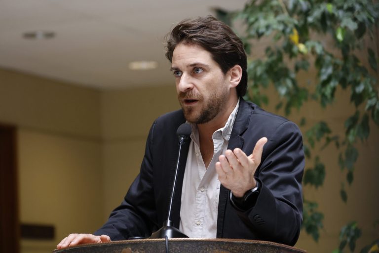 Gonzalo Winter tras revés oficialista en Consejeros Constituyentes: 