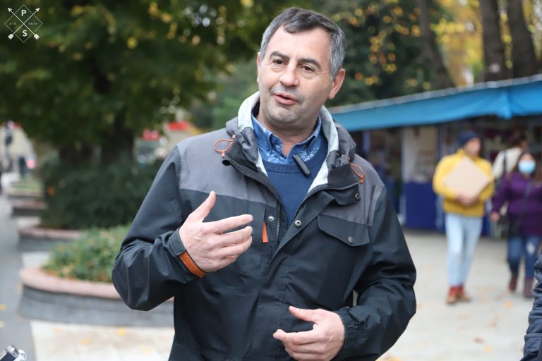 Héctor Urban, Consejero Constituyente electo por La Araucanía tras ataques en contra de su familia: 