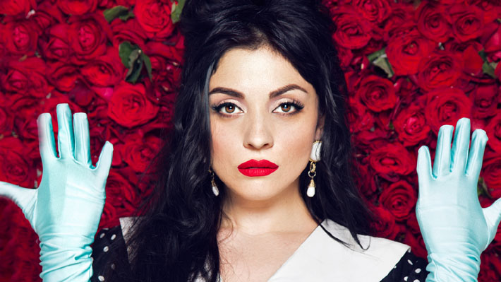 ¡Feliz cumpleaños! Mon Laferte cumple 40 años