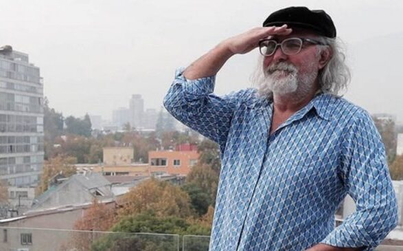 ¿Se nos van los 90? El legado que dejaron íconos de la tv chilena como Augusto Góngora y Eric polhammer