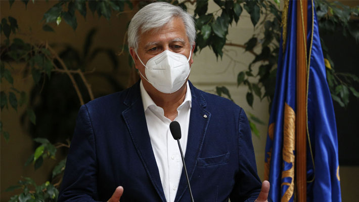 Senador Saavedra asegura que Montes no estaba en conocimiento de convenios con fundaciones: 