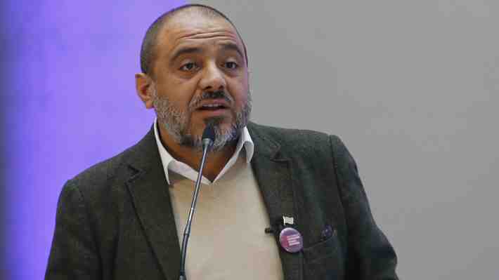 Panel Político de Universo al día debate en torno a la Acusación Constitucional contra el ministro de Educación