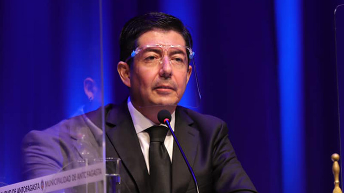 Alcalde de Antofagasta Jonathan Velásquez y existencia de Fundación Democracia Viva: 