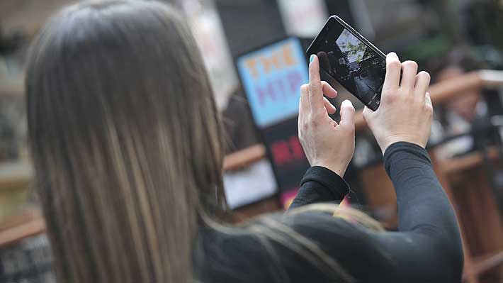 ¿Es necesario regular el contenido de influencers, como hizo Francia? Lo conversamos con la sicóloga Viviana Tartakovsky En La Hora del Taco