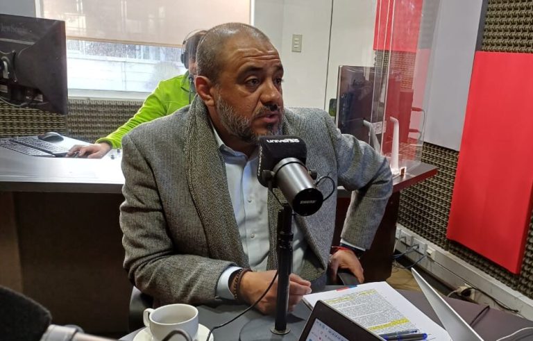 Ministro Ávila confirma que recibió propuestas de asistencia para querellarse: 