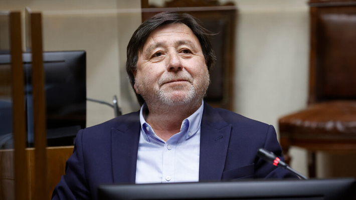 Presidente de la cámara Ricardo Cifuentes califica como complejo el momento del Gobierno: 