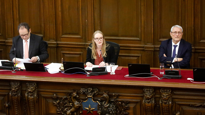 Hoy finaliza el trabajo de Consejo Constitucional y el Panel Político de Universo al día entrega sus conclusiones