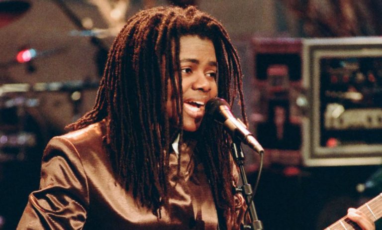 Tracy Chapman rompe récord y hace historia 35 años después con 