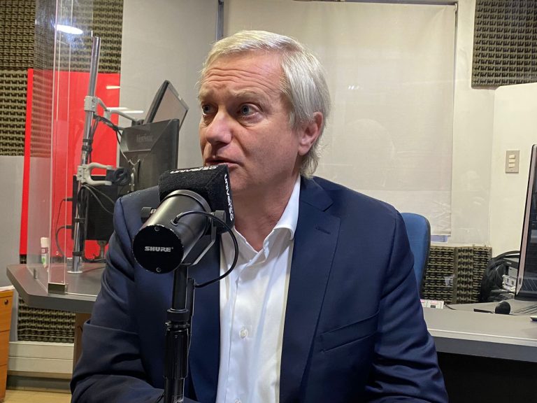 Kast propone cárceles 