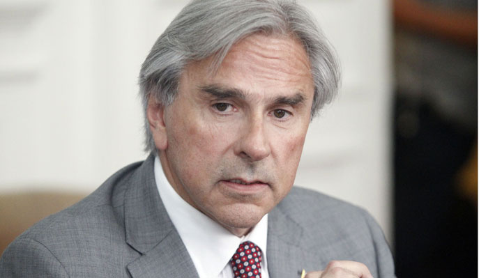 Senador Moreira anticipa posible protocolo del gobierno para avanzar en reforma de pensiones