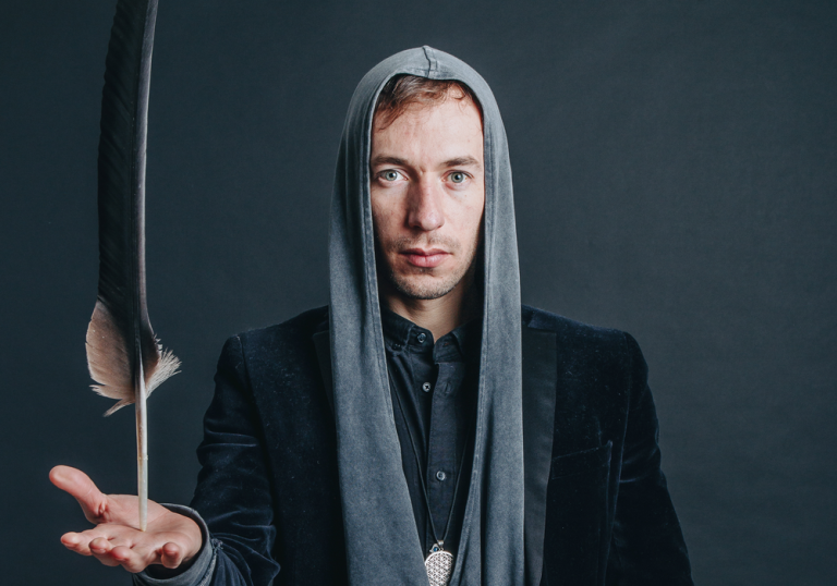 El mago Jean Paul Olhaberry adelanta las claves de su espectáculo en Estación Mapocho