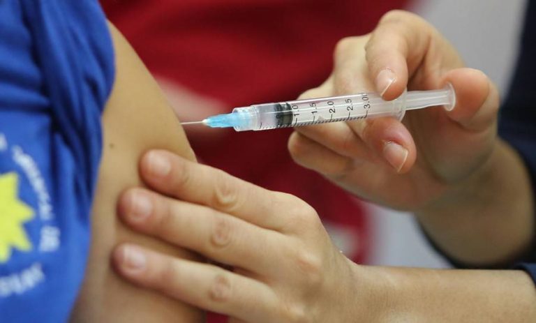 Sochimi advierte que sólo un 35% de la población de riesgo se ha vacunado contra la influenza