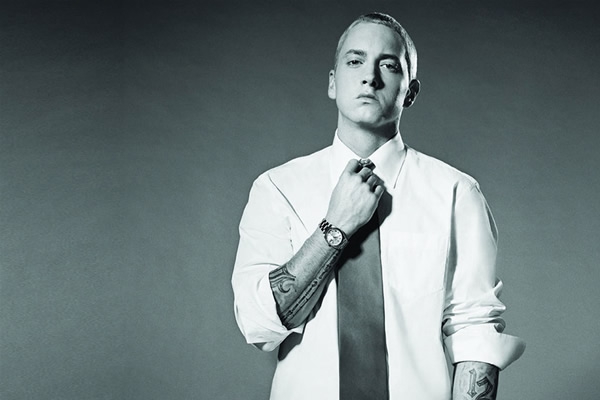 Eminem regresa del pasado en el videoclip del nuevo single 