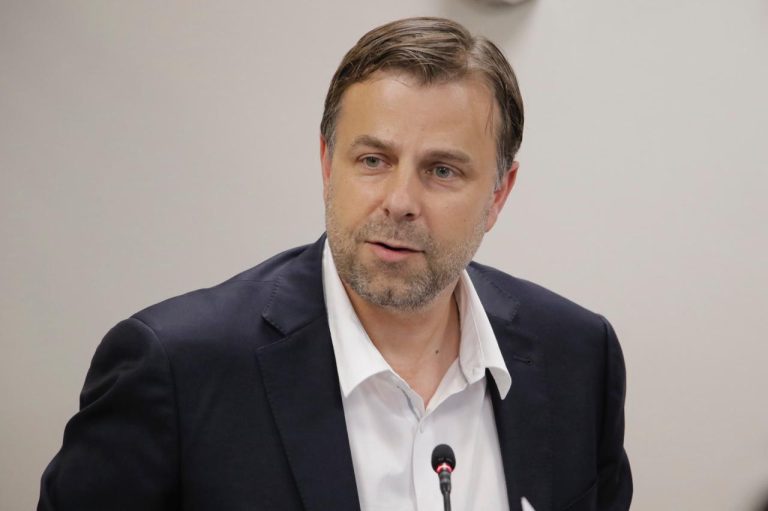 Codina y su ingreso A comando de Kast: 