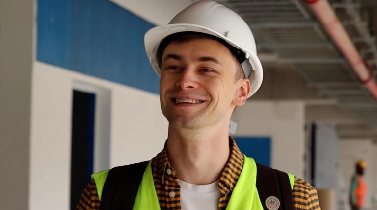 Andrei Sokolov, el youtuber ruso que da a conocer las 