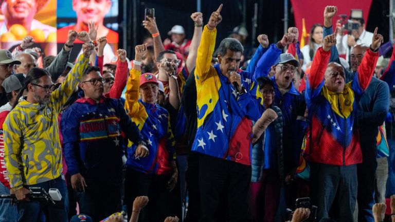 Experta advierte que Maduro  no tiene el control total del país...Hay resistencia de sectores universitarios, empresariales y divisiones dentro de las FF.AA