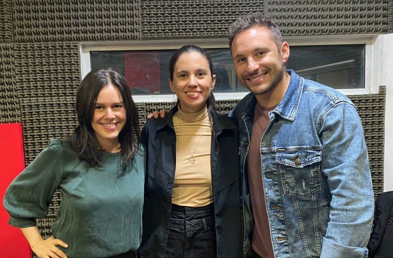 Javiera Mena presenta su nueva canción 