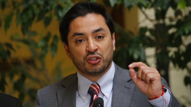 Diputado Carter afirma que Kast tuvo un 