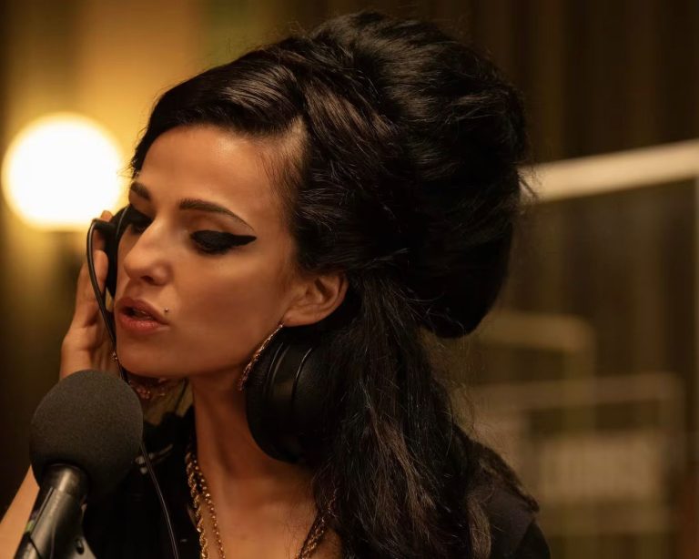 Amy Winehouse regresa a la pantalla en un emotivo biopic disponible en streaming