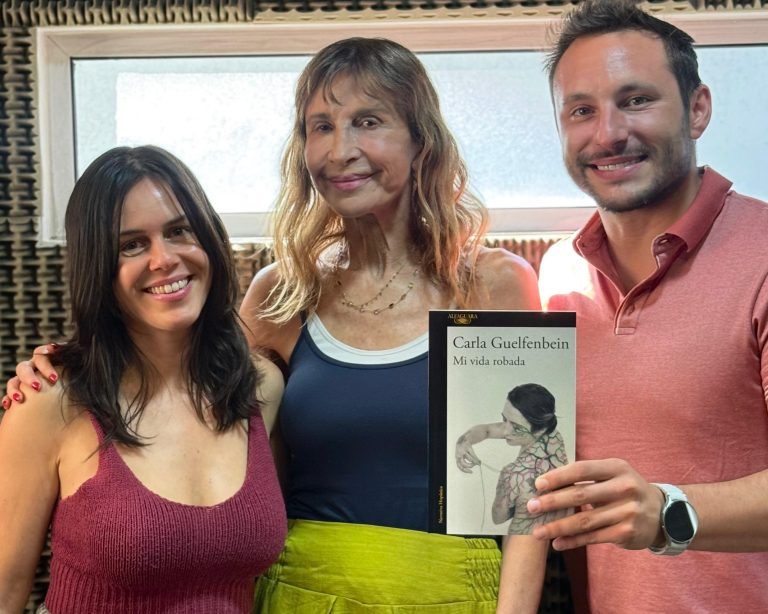 Carla Guelgenbein presenta su novela 