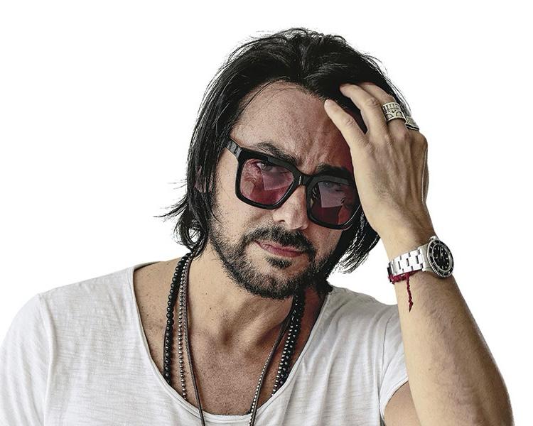 Beto Cuevas agrega nueva función para el Teatro Municipal por éxito de ventas de su show acústico