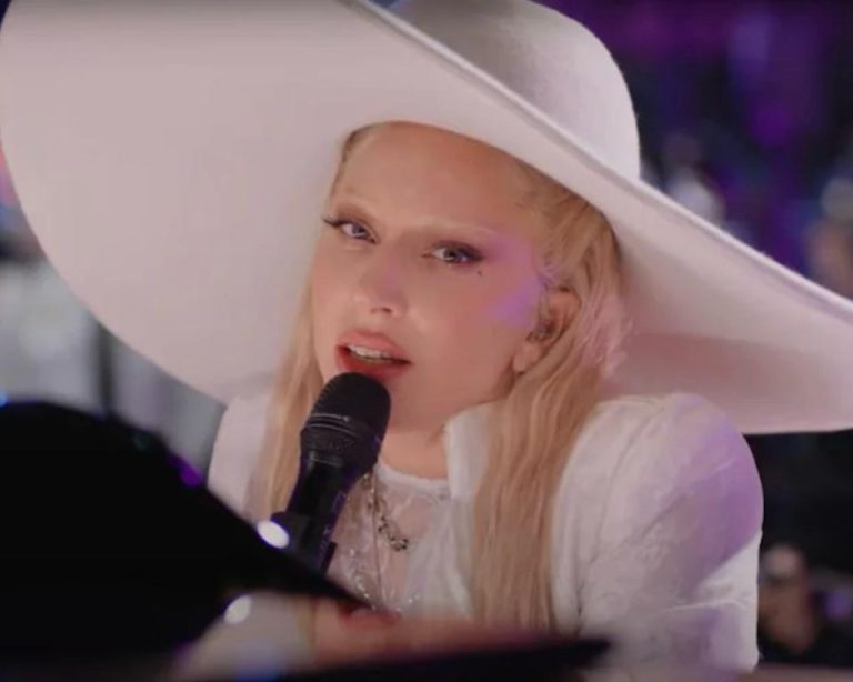 Lady Gaga en el Super Bowl LIX: cantó en la ceremonia de apertura