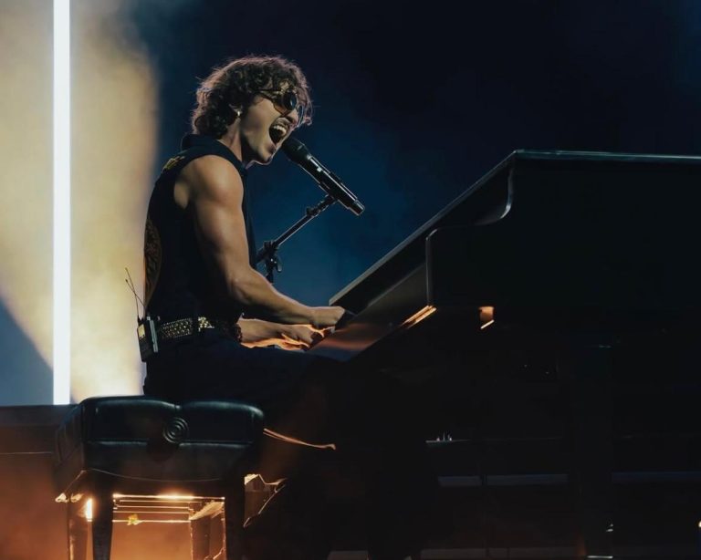 #Rumbo a Lolla: El estilo y el talento de la superestrella juvenil Benson Boone