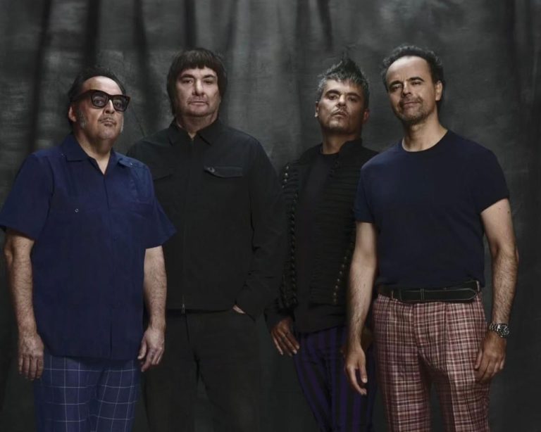 Los Tres celebran en grande los 30 años de 