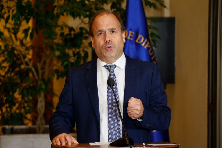 Alberto Undurraga (DC) rechaza ir a primarias con el Partido Comunista: 