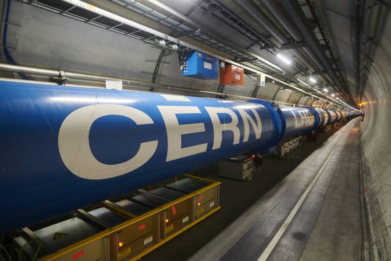 Zamora sobre el CERN: 