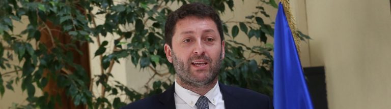 Diputado Coloma apunta a subsecretario de Telecomunicaciones por cable a China: “Hay que revisar su actuación”
