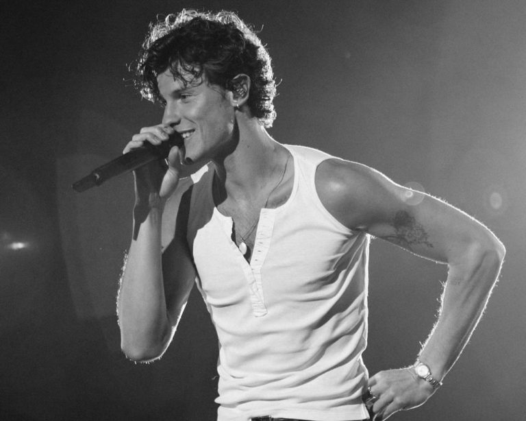 Shawn Mendes regresa a los escenarios con 